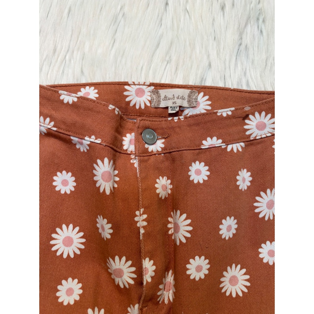 Altar'd State Women's Size XS Bell Bottom Flare Jeans Orange Rust Daisy Floral - Picture 10 of 12